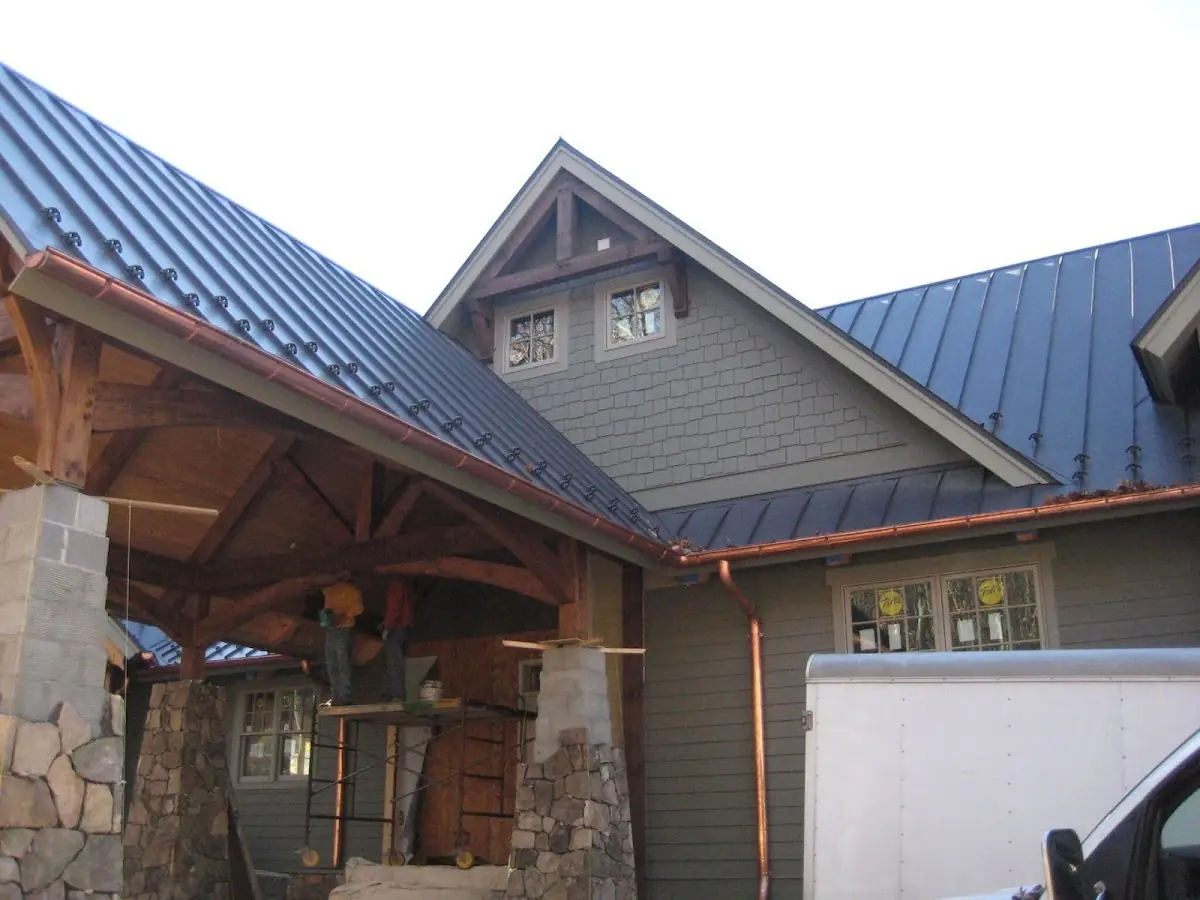 Craftsman Roofing team delivering quality roofing work in Pleasant Valley Estates